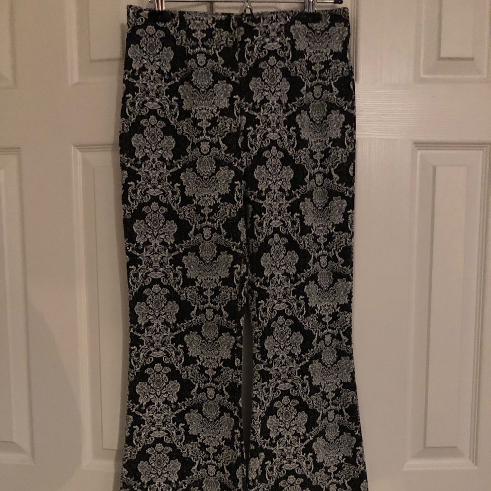 Amazing bootcut pants by Industry! Size medium. Amazing fit & fashionable!!!